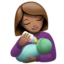 哺乳的女人: 中等肤色 — Apple
