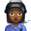 女工人: 中等 深肤色 — Apple