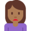 皱眉女: 中等 深肤色 — Twitter